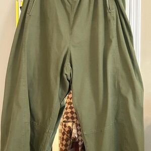 Pilcro Army Green Barrel Pants 3X